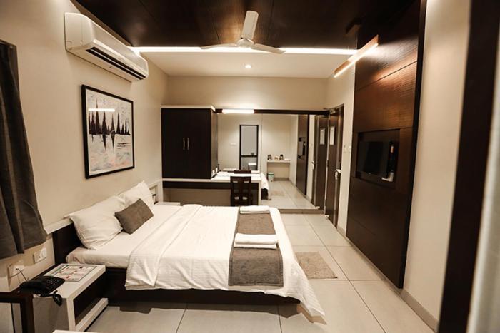 Sree Sakthi Residency Otel Kanchipuram Dış mekan fotoğraf