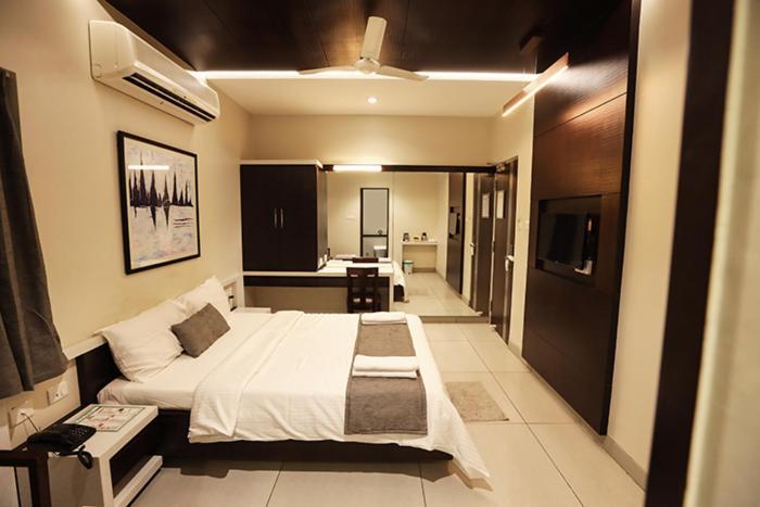Sree Sakthi Residency Otel Kanchipuram Dış mekan fotoğraf
